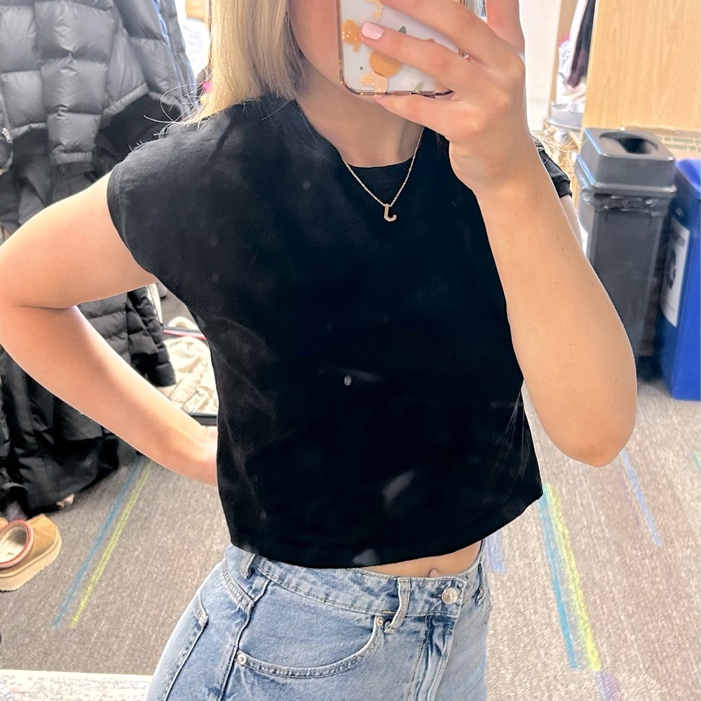Zara Norway black cropped shirt barely worn